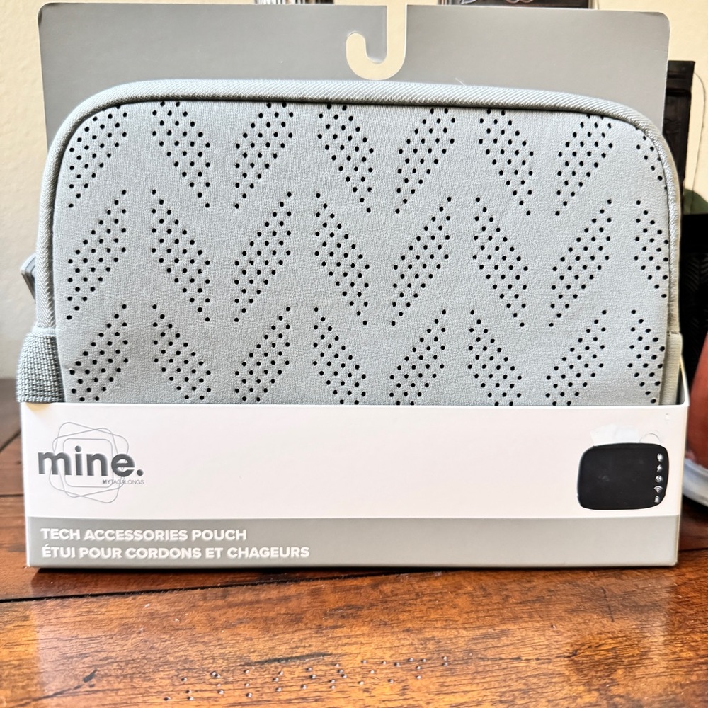 ✅NEW “MyTagAlongs” Tech Accessories Organizer.